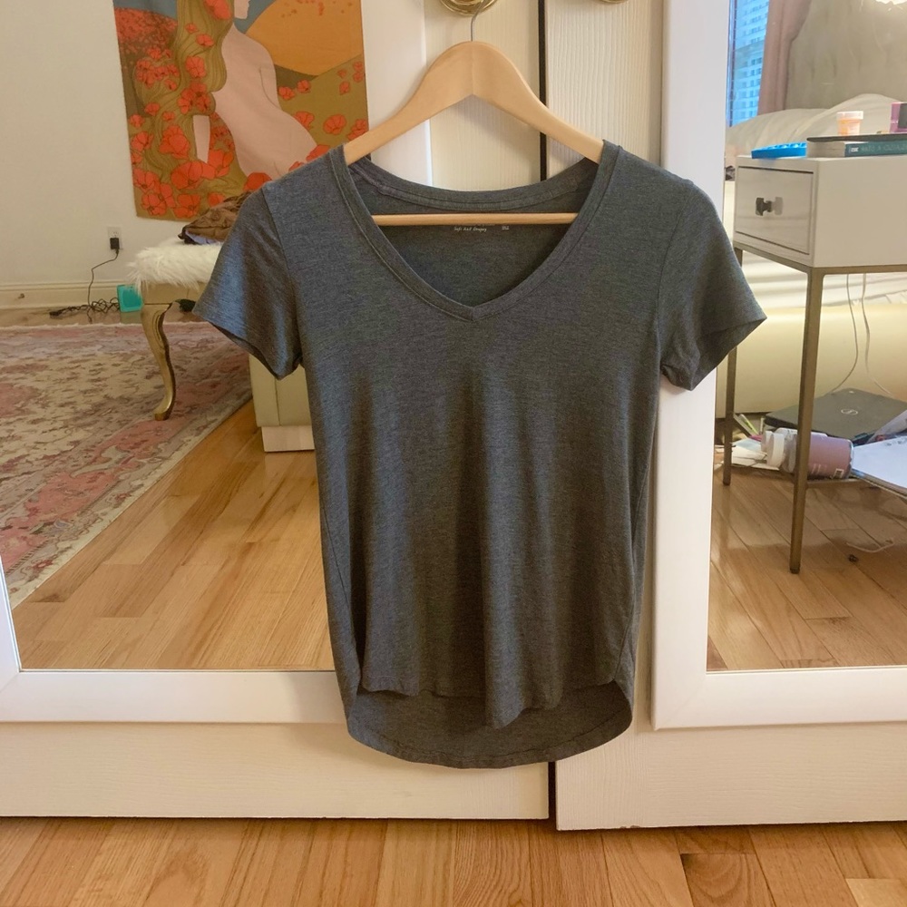 A&F V-Neck Tee NWOT